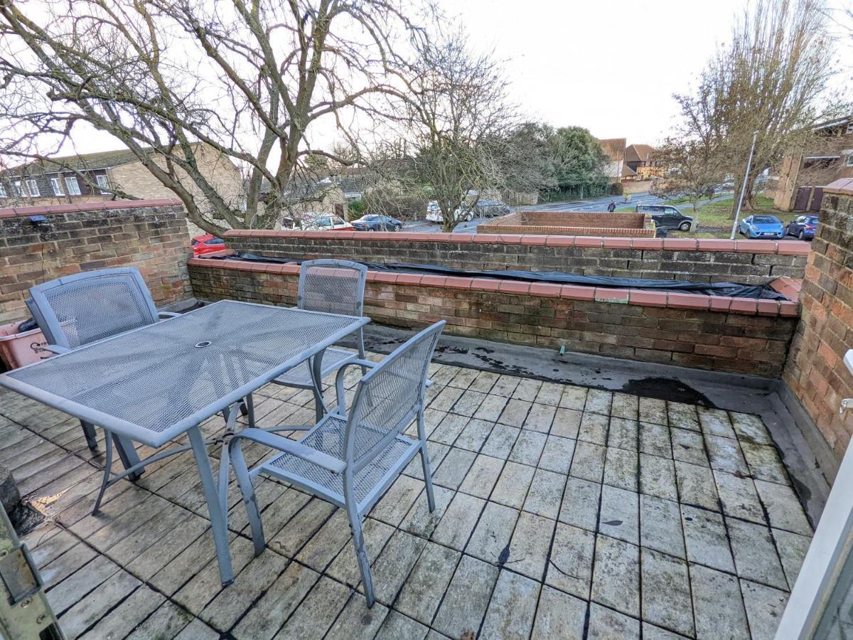 A&A Apartment Basildon Nevendon Εξωτερικό φωτογραφία