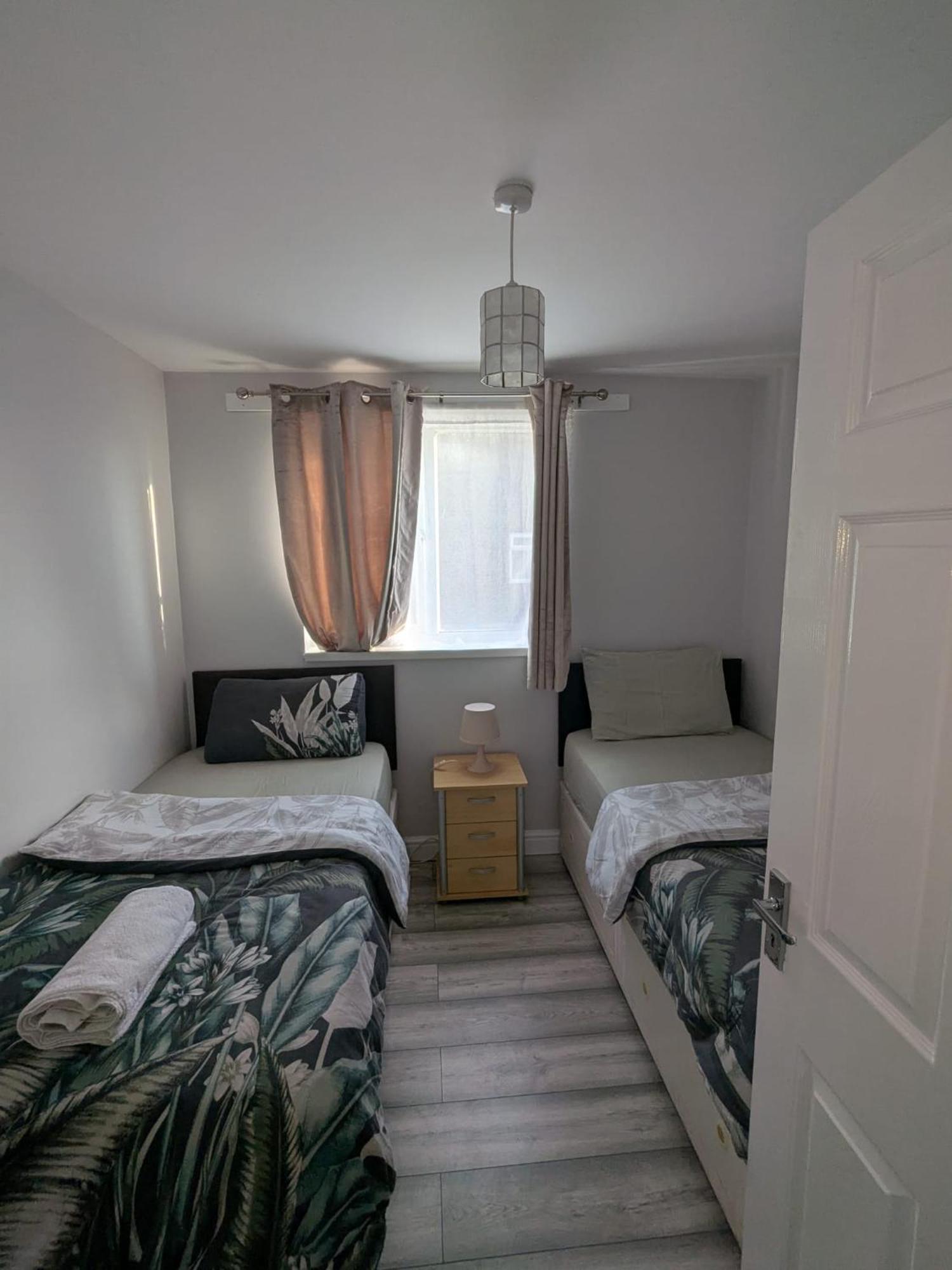 A&A Apartment Basildon Nevendon Εξωτερικό φωτογραφία