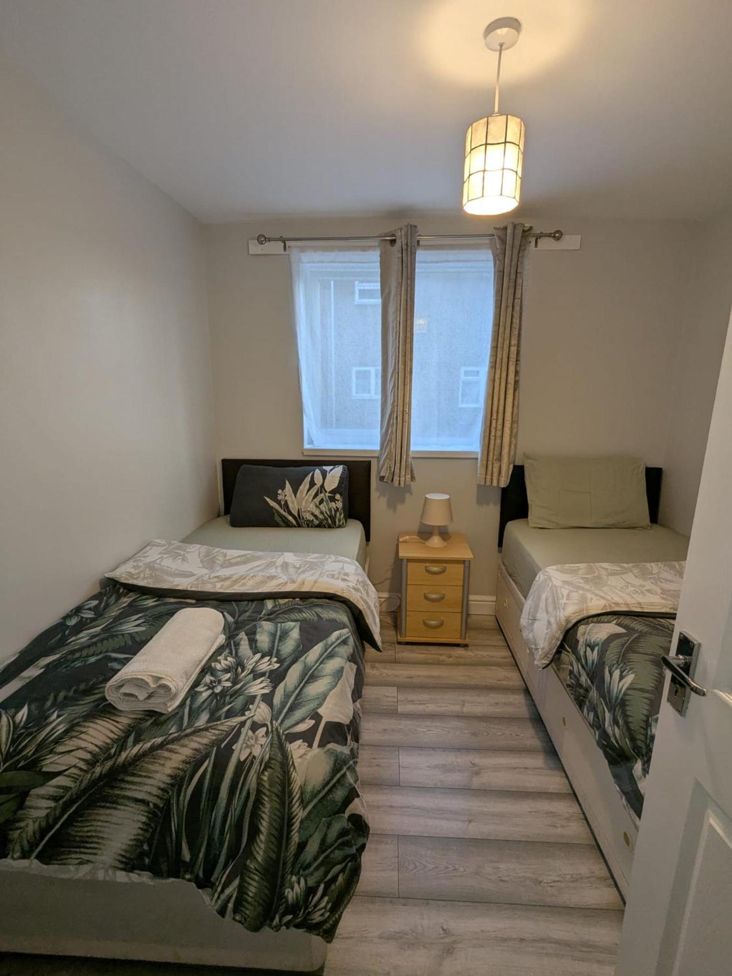 A&A Apartment Basildon Nevendon Εξωτερικό φωτογραφία