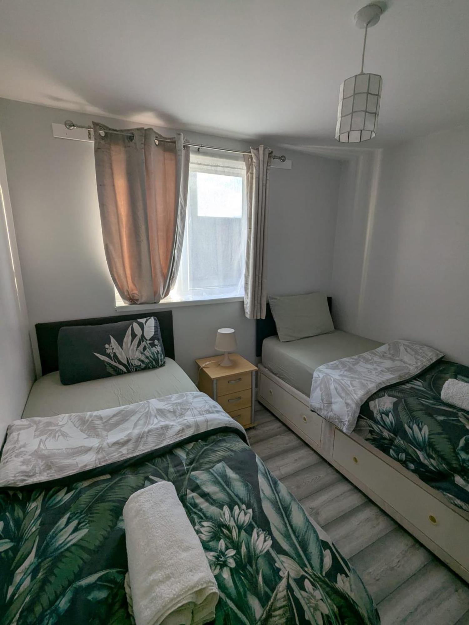 A&A Apartment Basildon Nevendon Εξωτερικό φωτογραφία