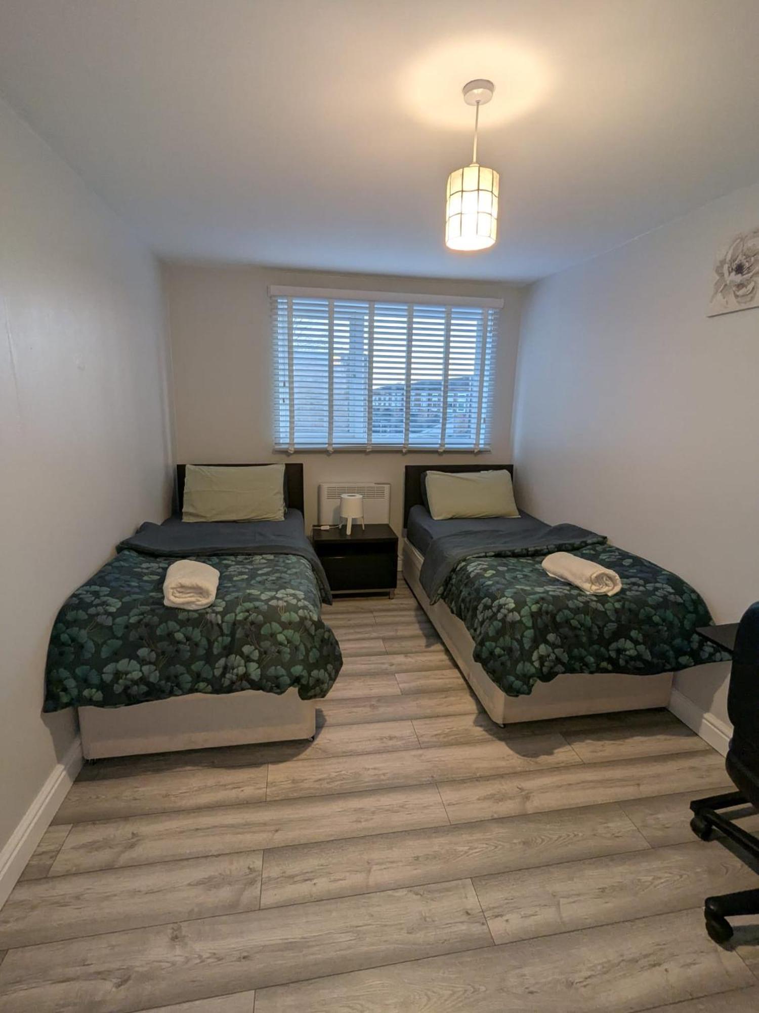 A&A Apartment Basildon Nevendon Εξωτερικό φωτογραφία